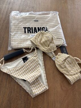 New Triangl MALA Estel Gingham Set